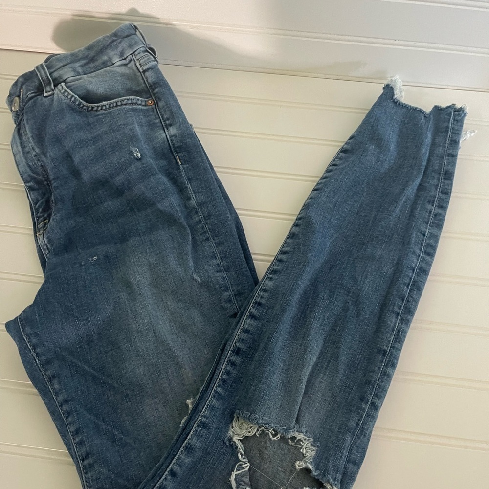 &Denim HM Super Distressed Super Skinny Size 28 Jeans